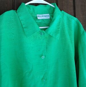 Vintage Willow Ridge Green Top